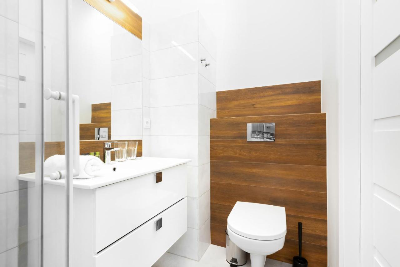 Apartments With Parking Warsaw Business Center By Noclegi Renters Exteriör bild