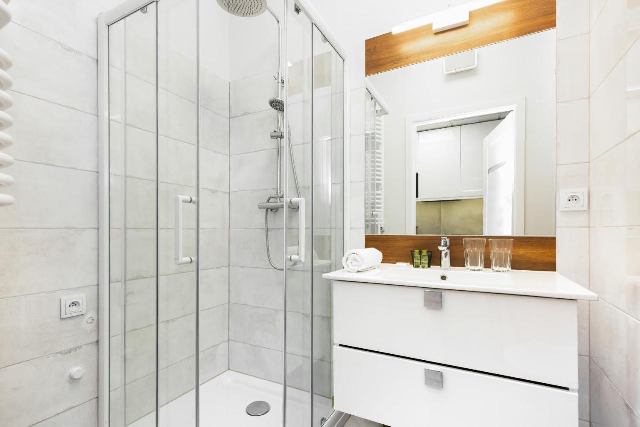 Apartments With Parking Warsaw Business Center By Noclegi Renters Exteriör bild
